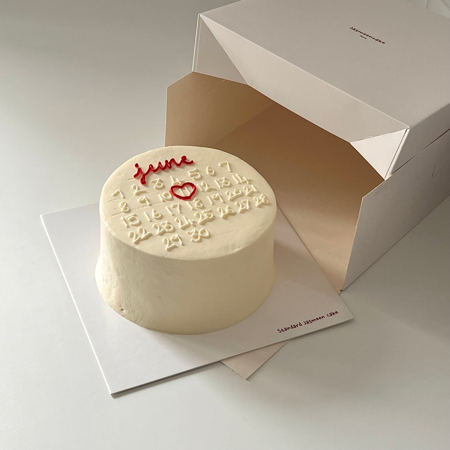 Calendar cake