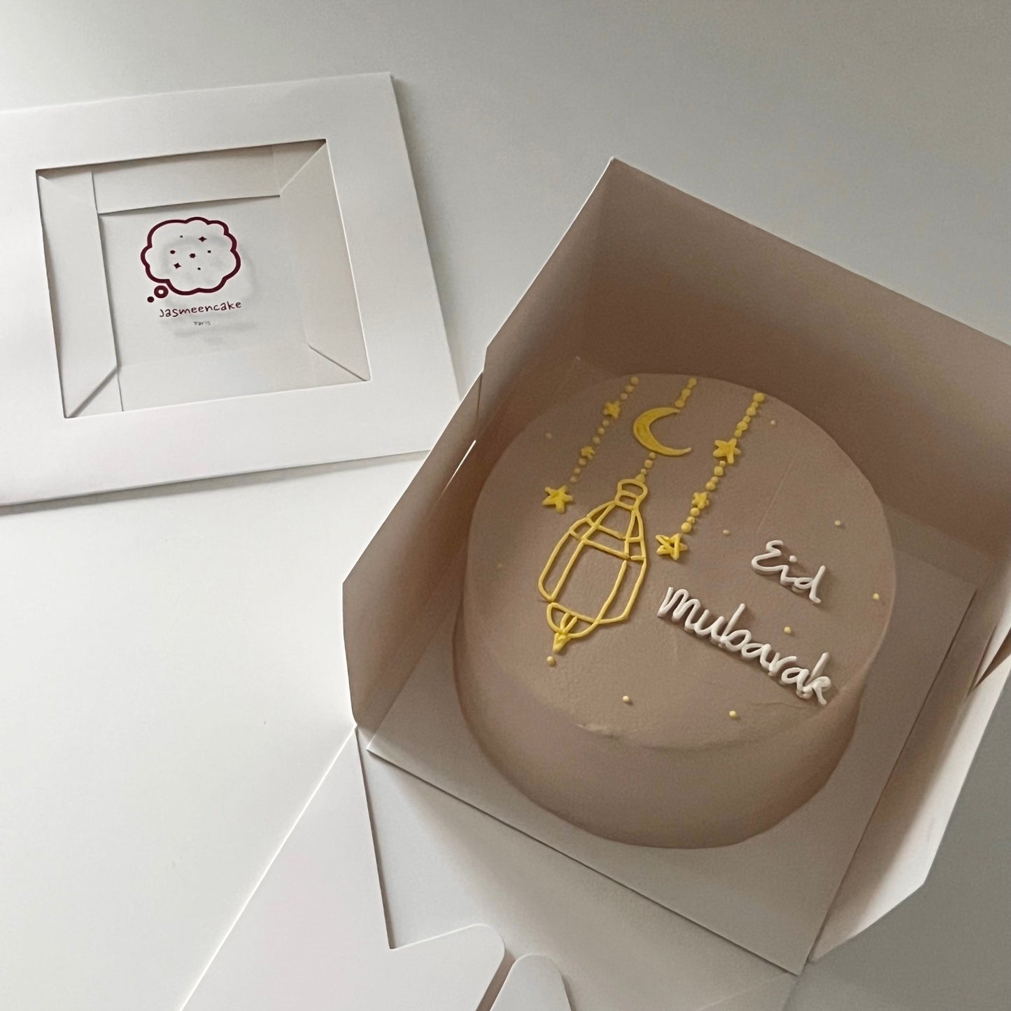 Lantern Cake